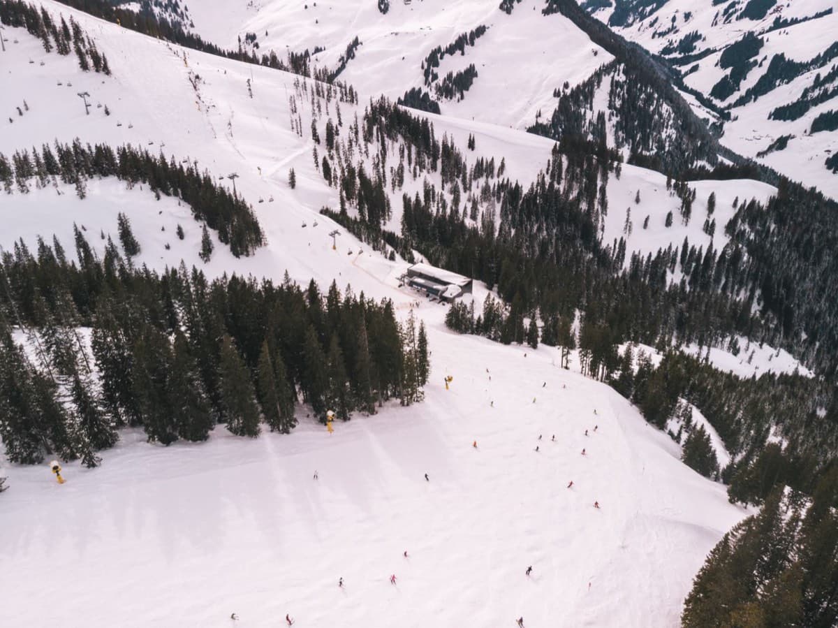 Laskettelutunti — 4