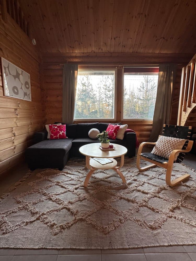 Karhu — Living room 3